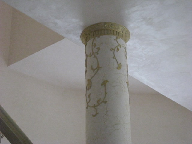Декор потолка и стен